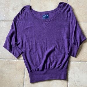 AE Sweater off the shoulder